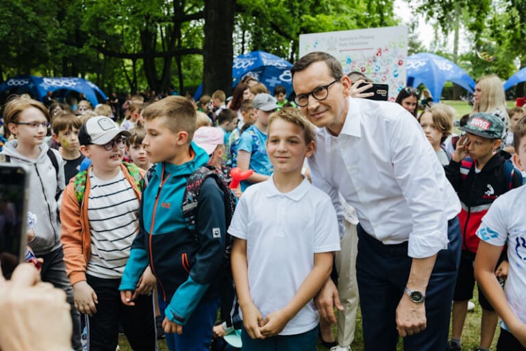 Premier Mateusz Morawiecki o programie 800+: "To program zwiększania szans dla wszystkich naszych dzieci"