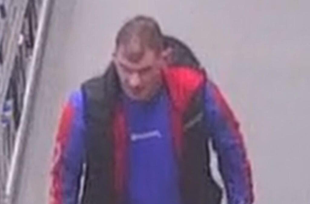 Ukradł elektronarzędzia. Policja poszukuje tego mężczyzny