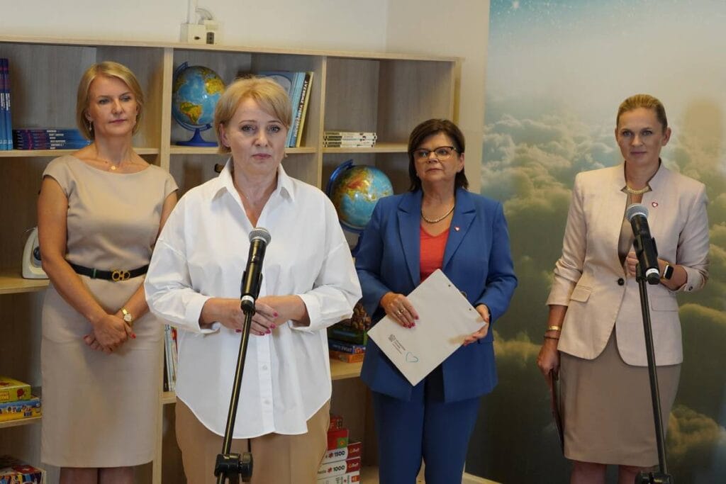 Program dobrowolnych szczepień przeciw HPV w szkołach