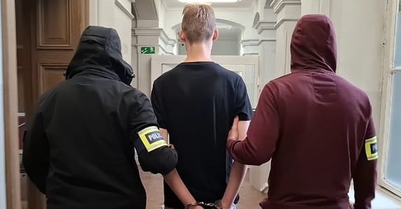 Dramat na osiedlu Podgrodzie. Senior skatowany przez nastolatków dla kilku złotych