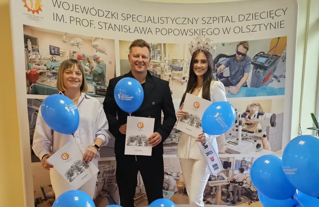 Miss Warmii i Mazur oraz Rafał Brzozowski z wizytą u chorych dzieci