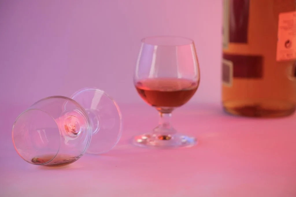 Dwie pijane matki „opiekowały się” dziećmi. Sprawy trafiły do sądu rodzinnego